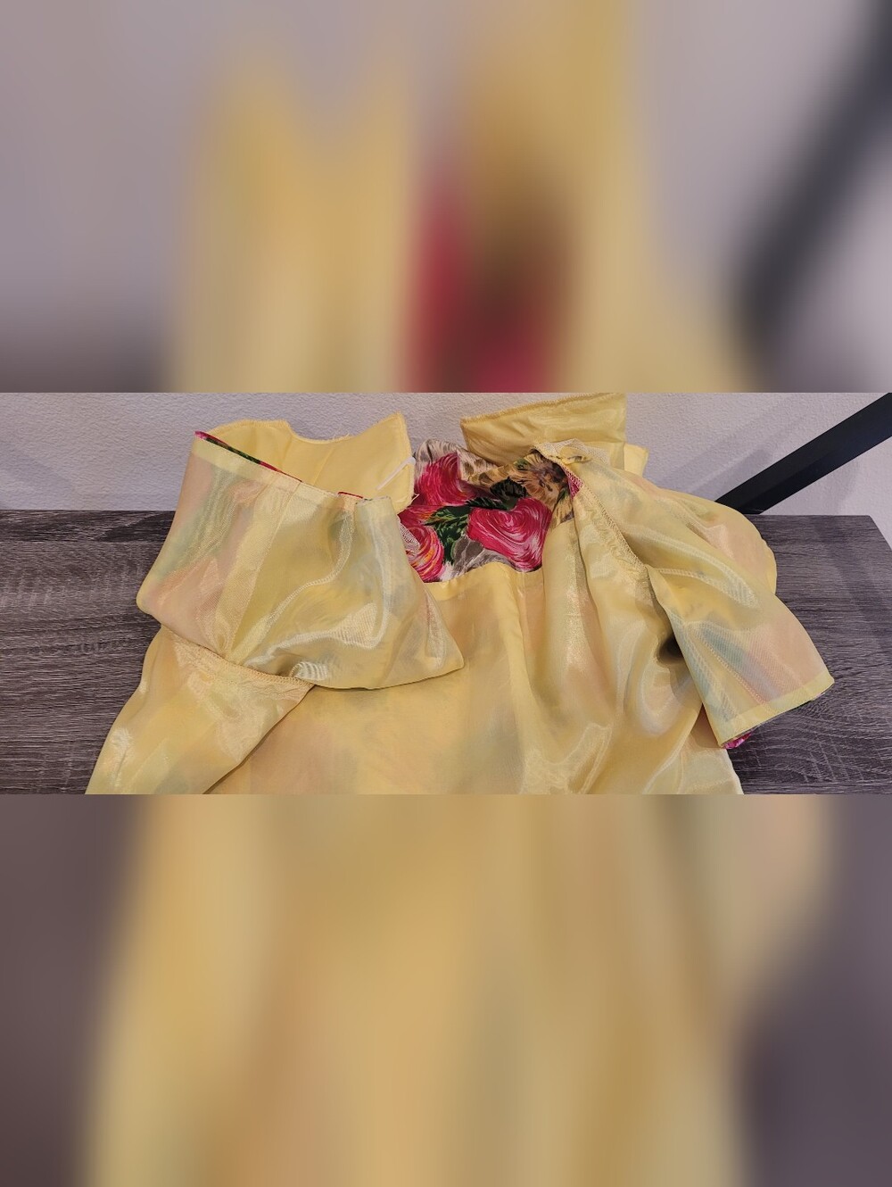 Vintage Joan Leslie Studio 100% Silk Top from 1970-1980 - Picture 10 of 16